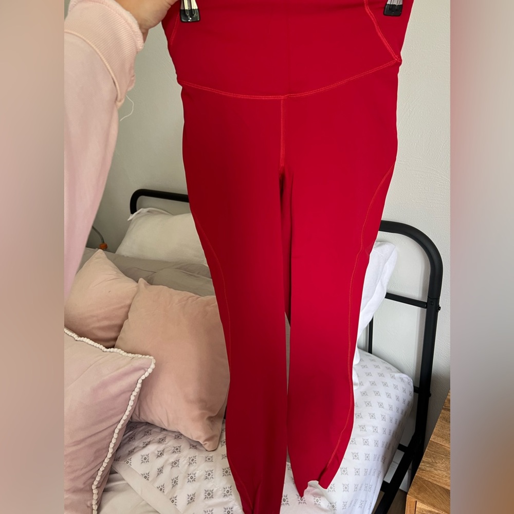 base pace lululemon leggings red